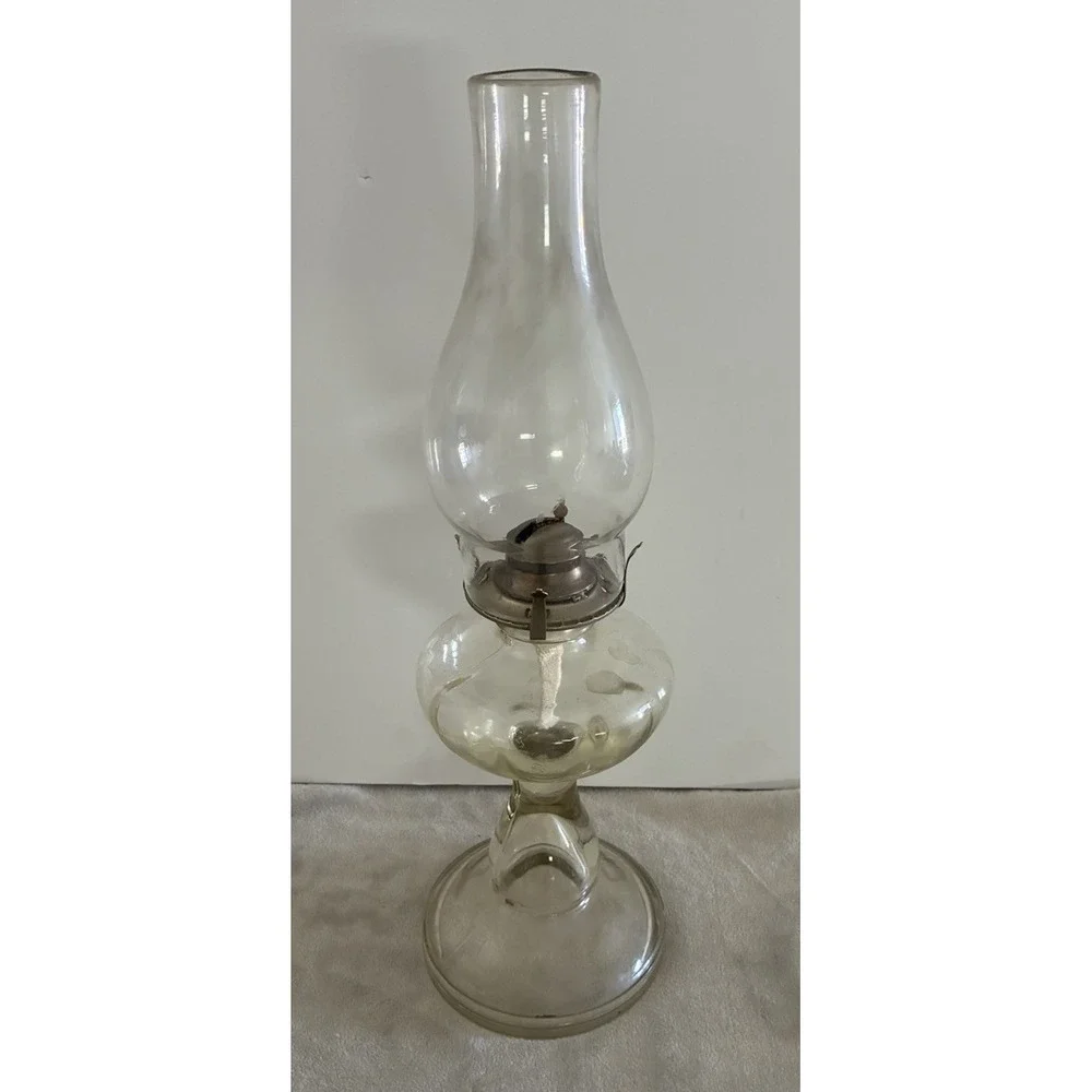 Vintage Kaadan Ltd. Glass Oil Lamp Hurricane Kerosene 18